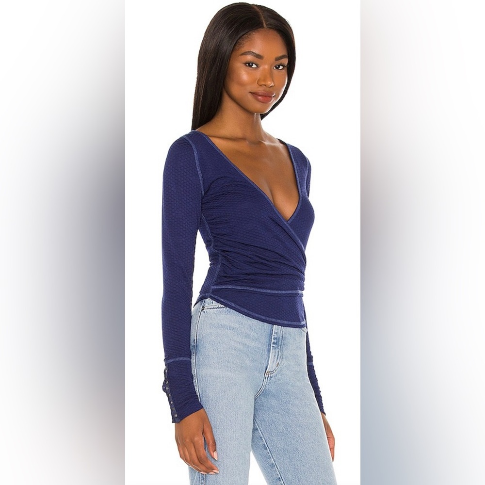 REVOLVE NWT FREE PEOPLE Free People Penny Top In Navy - Picture 3 of 6